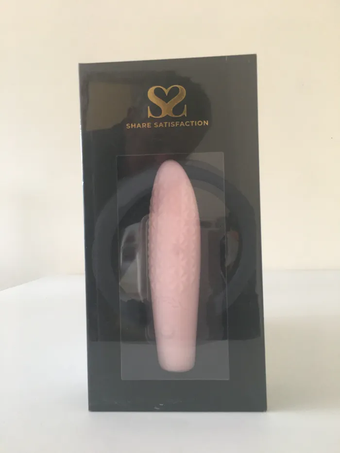 Vibrators Adult Time NZ Share Satisfaction Raya Luxury Clit Vibe